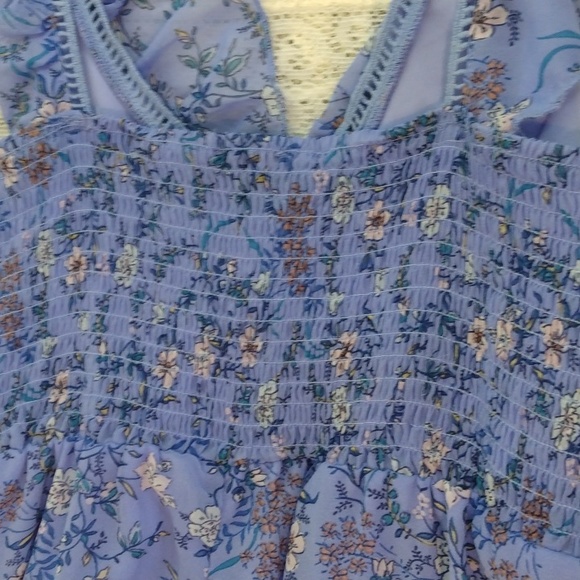 2 FOR $15 BUNDLE SALE! As you Wish, blue flowers, NWT Stretch back. S. large - Picture 5 of 5